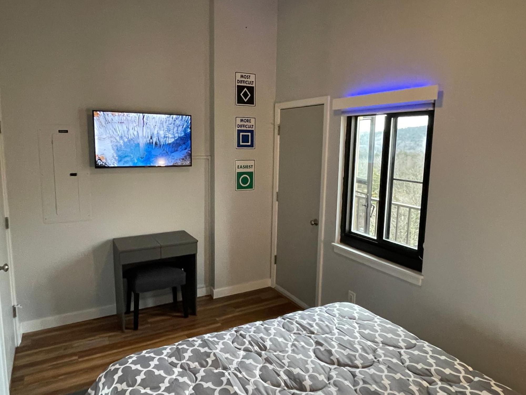 Modern Condo With Ski In & Ski Out - Silver Creek Lodge, Snowshoe Exteriör bild